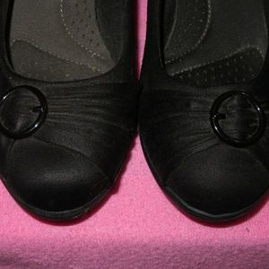 Short Black Wedges